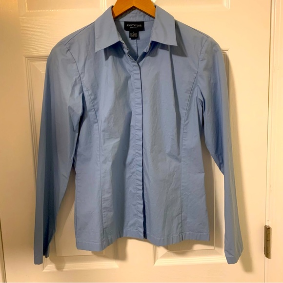 Ann Taylor Tops - Ann Taylor (Size 4) Baby Blue Long Sleeve Button Up Shirt
